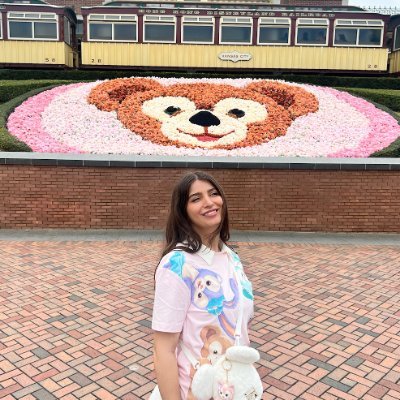 chl0e3lizabeth's profile picture. I like theme parks and Shrek 2. Words: @digitalspy @theindependent @cosmopolitan @screenrant @thisisinsider @grazia @stylistmagazine 🎠🎟️💫
