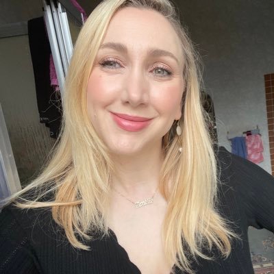 Cinephile & music aficionado. Former host of @fatalattractpod. 🇫🇷 🇬🇧 based. Aspiring rock star. petitlapin82 on Letterboxd 🎬