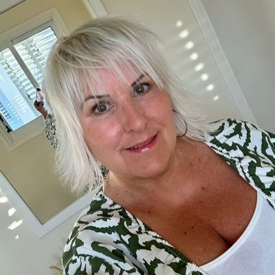 HelenHulston's profile picture. Love Coffee / Love my Family / Love Astronomy / Lover of Nature & Photography