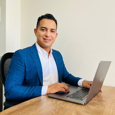 LuisBolDev's profile picture. Ingeniero de software con más de 10 años de experiencia, especializado en ayudar a emprendedores y pymes a potenciar su presencia digital.