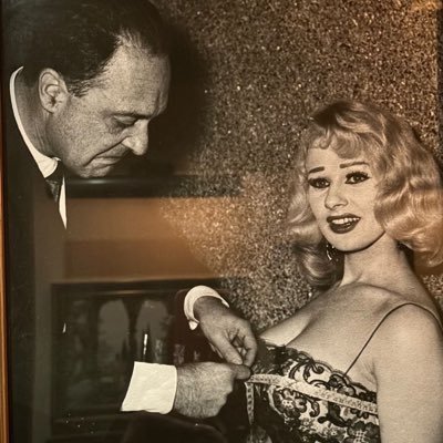 mandy_repath's profile picture. 