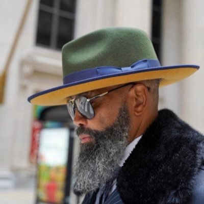 Public figure
ONLY X PAGE
My vibes: God*+ Family*+ Fashion #+ 1906++ Silver I Squad*+ Neo Soul*+ Travel Golf + Health & Fitness
1: FOX5 Contributor
