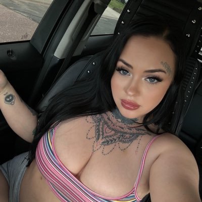 18+ NSFW 🚩 if your here your special 〰️ main @mrs__divinity