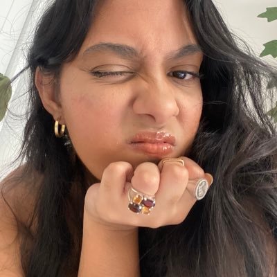 misticaglamour's profile picture. que meus inimigos tenham olhos e não me vejam
