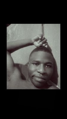 Sholaberry1's profile picture. Shola20
