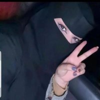 قمر (@lbnan100) 's Twitter Profile