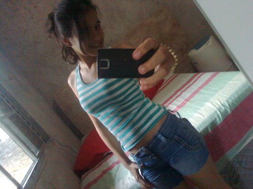sou 1 pessoa q vezes n pensa no q fala simplismente fala e depois quanto vai ve ja ta feito e n tem como voltar atras bom esse e um pouco do q eu sou!!