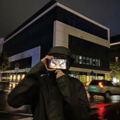 y1qi0's profile picture. 