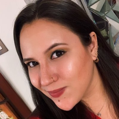 Brownie expert. 250h YTT ॐ Part time Electrical Engineer - Full time Yogi. ⚡️🧘🏻♀️ Universidad Nacional de Colombia 🇨🇴 Tesla - Zelda - Chewbacca ♡