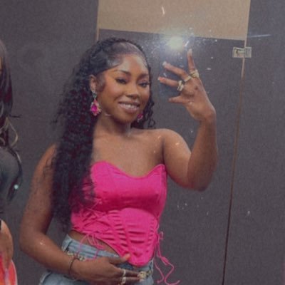 DeeShxt's profile picture. 💙🧸Boyzzzzz Mom🧸💙 GOD😇 KIDS🫶🏾MONNNEEYY🐍🤑