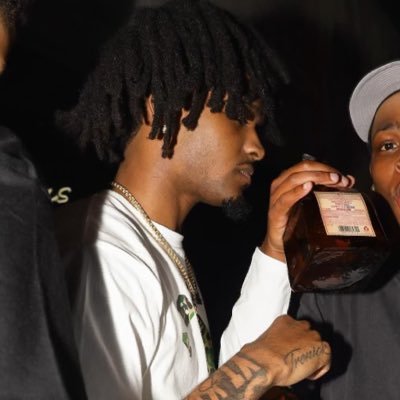 beenpaidhb's profile picture. born 2 win🪙