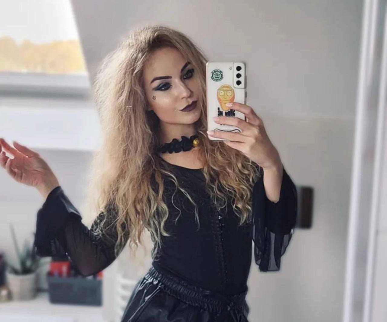 dominiquehol615's profile picture. 