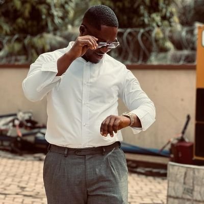 Got the vibe💫, funny too🤪 best entertainment 🥴🥴
proud supporter of Manchester United.