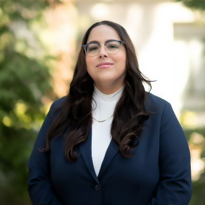 Chicana Mother-Scholar, Wife, Poet, Advocate.
@UCBerkeley 25'