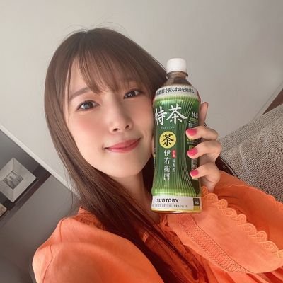 アニメ、ゲーム大好きです❗
声優さんを応援してます🤗
内田真礼さんを推してます😍
良かったら絡んでくださーい❗
おじさんだけど学マスやってます🙋♂️