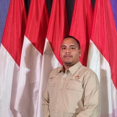 azarius511_'s profile picture. Lead me, follow me, or get the hell out of my way.- General Patoon 

“Patriotism is when love of your own people comes first; nationalism, when hate for people