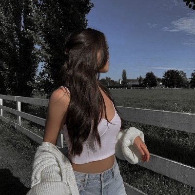 LeiaCris529593's profile picture.