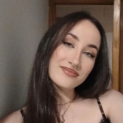 roxy00_'s profile picture. Artista Ilustradora en mi tiempos libres🌱