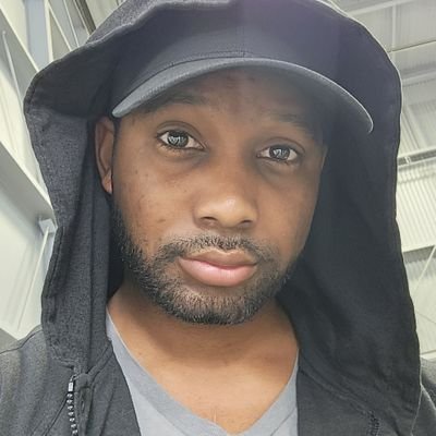 Verses_TheWorld's profile picture. 