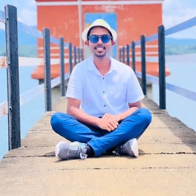 FOM - SUSL 🩺| 🇱🇰 ☸️ | Blog writer | Announcer | Music Lover 🎵|
Ideologically problematic, politically homeless. 🤗