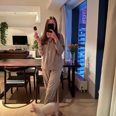 Office address - Burjuman Al Jawhara Building, Office 701.
A Designer👗and A Reader 📖.
Traveling✈ all time😋😘
Coffee lover ☕
#StockMarket
#Trading