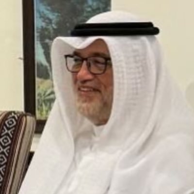 لسانُ الفتى نصفٌ ونصفٌ فؤادُهُ ▪️▪️▪️▪️▪️▪️▪️ فلم يبقى إلا صورةُ اللحمِ والدمِ