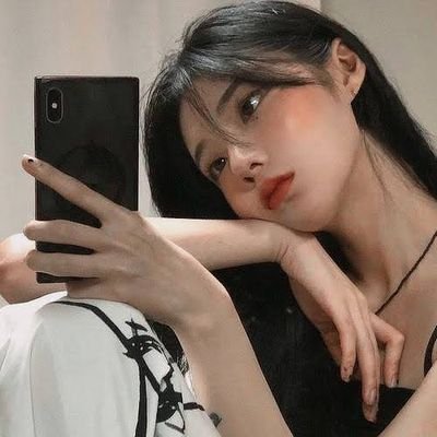 yanqhs's profile picture. there's nothing to fear. we'll escape from all our debt - little things by xdz