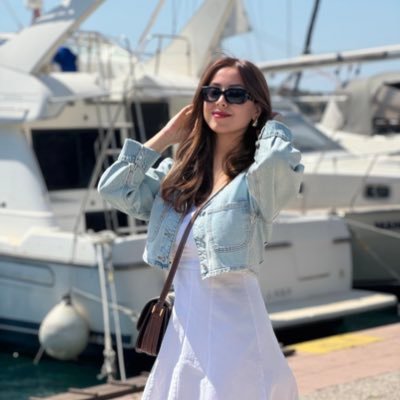 isabeliteeee's profile picture. 