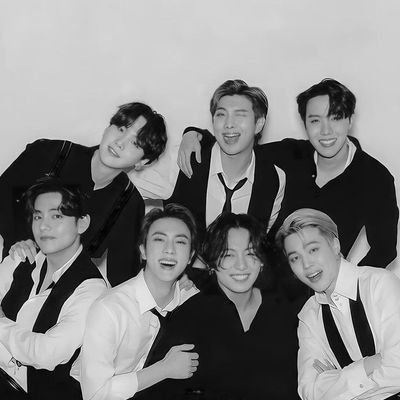 sudeatmaca1306's profile picture. fan account