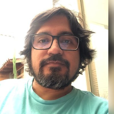 Talareño, economista y emprendedor, es decir, a veces, desempleado.
