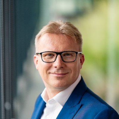 Hlavní ekonom Komerční banky. Zde uvedené příspěvky nejsou investičním doporučením a nemusí se shodovat s názorem KB. Více na https://t.co/lux9rihxkL