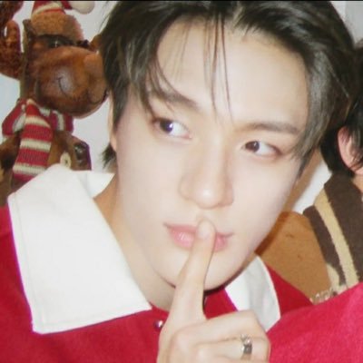 พทย จน จม 🍎 .｡.♡