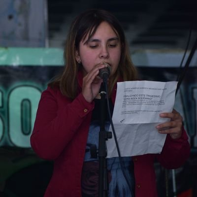 📌 Marketing y Community Manager

                 📌Periodista integral 

                                     📌Locutora 🎙️🎧
