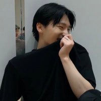y 🦖 (@leetheechan) 's Twitter Profile