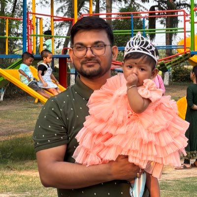 navyapankhuri's profile picture. 