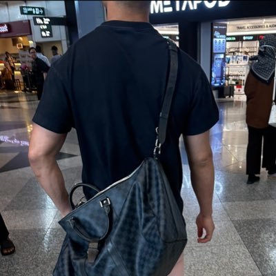 kamu boleh ninggalin aku, tapi jangan sampai ninggalin Allah ya