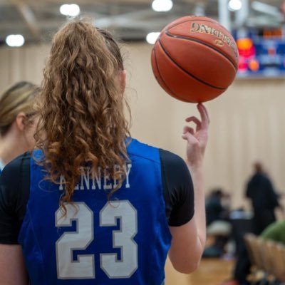 Class: 2025 | 5’9 | Pos: SG | Northeastern High school: Coach Mo | AAU: 17U UA Rise 717HoopDreams: Coach Van Davis | GPA: 4.0 | Lauralye18094@gmail.com