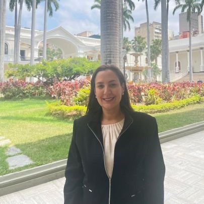 Embajadora de la República Bolivariana de Venezuela en Namibia con concurrencia en Botsuana y Zimbabue.