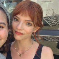 lara (@everlarkanej) 's Twitter Profile