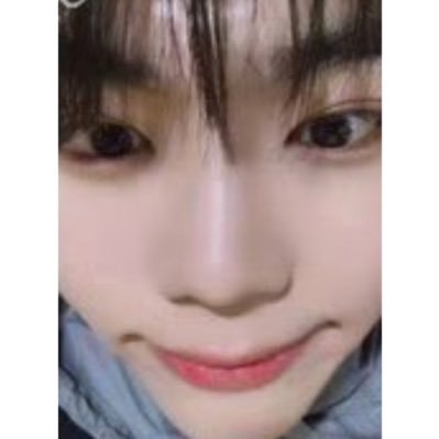 rhkrtud's profile picture. 하……