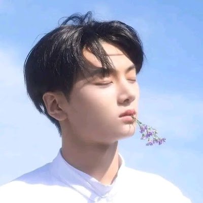 pinky_isnt_real's profile picture. 