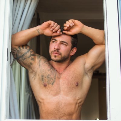 Thiago B. Profile