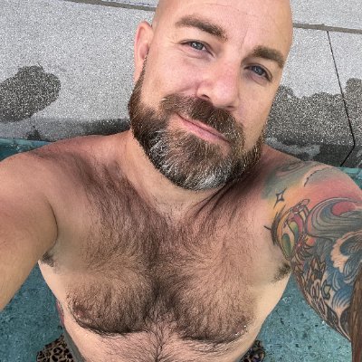 DamianDazz's profile picture. Short, Thicc, Furry Daddy Bear here.