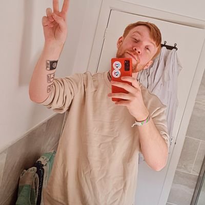 He/Him. 26. Ginger.
Game Design graduate 🎓
I play games to be E-Sporty.