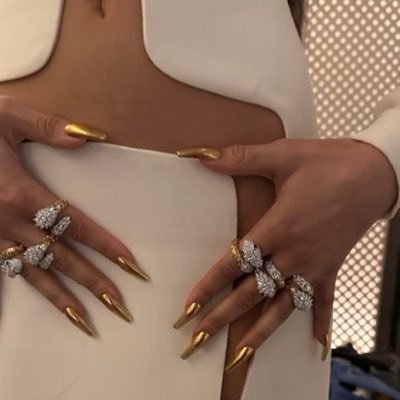 fourthrobin's profile picture. #VegasBorn #whodey