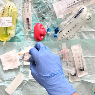 IdeSoins's profile picture. infirmier en réflexion