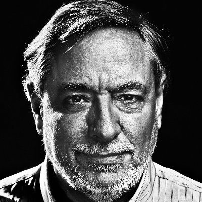 Ecosocialista. Activista social y político desde 1966 hasta hoy mismo. Pasiones: la música, el monte, leer de todo. Ldo. CC. Políticas y casi Ing. T. Química