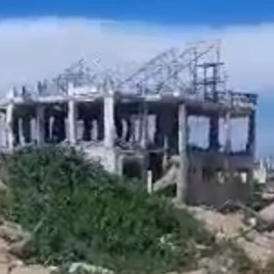 I am the student Shaaban, I live in Gaza. I have lost all my dreams and I am the breadwinner for my family. Please help me so that we can live.🙏😩