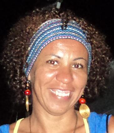 Pedagoga, Especialista em Arte-educação e Mestre em Educação. Pesquisadora de Processos Formativos e da Cultura Afro-brasileira.