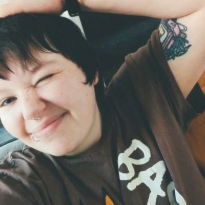 i am harry and i make things. big fan of bats and books! 📚🖍🦇🏳️⚧️ they/them/he/him